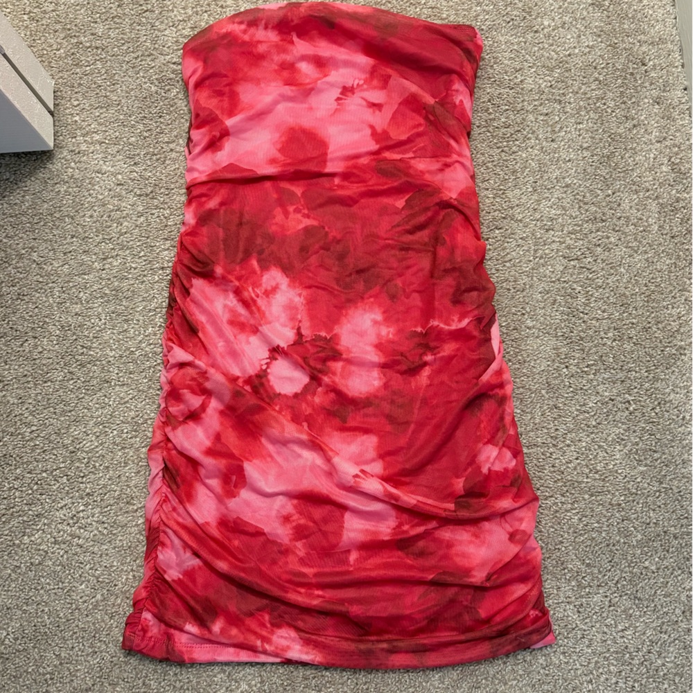 Women's Red body con dress floral
